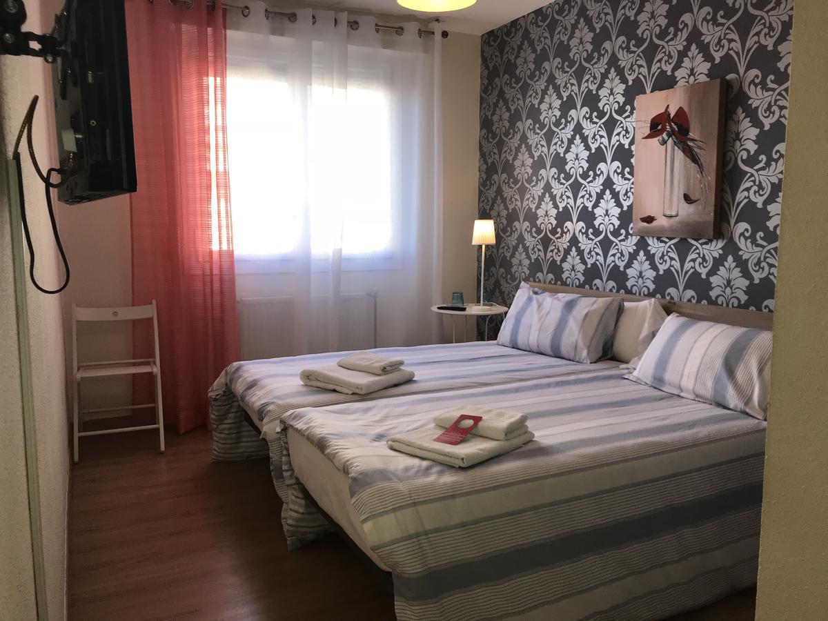 Alojamientos Iruna Pamplona Luaran gambar