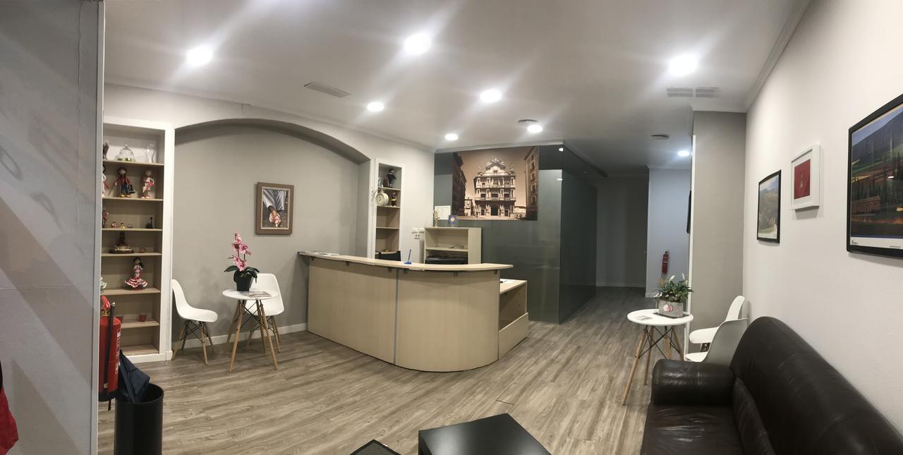 Alojamientos Iruna Pamplona Luaran gambar